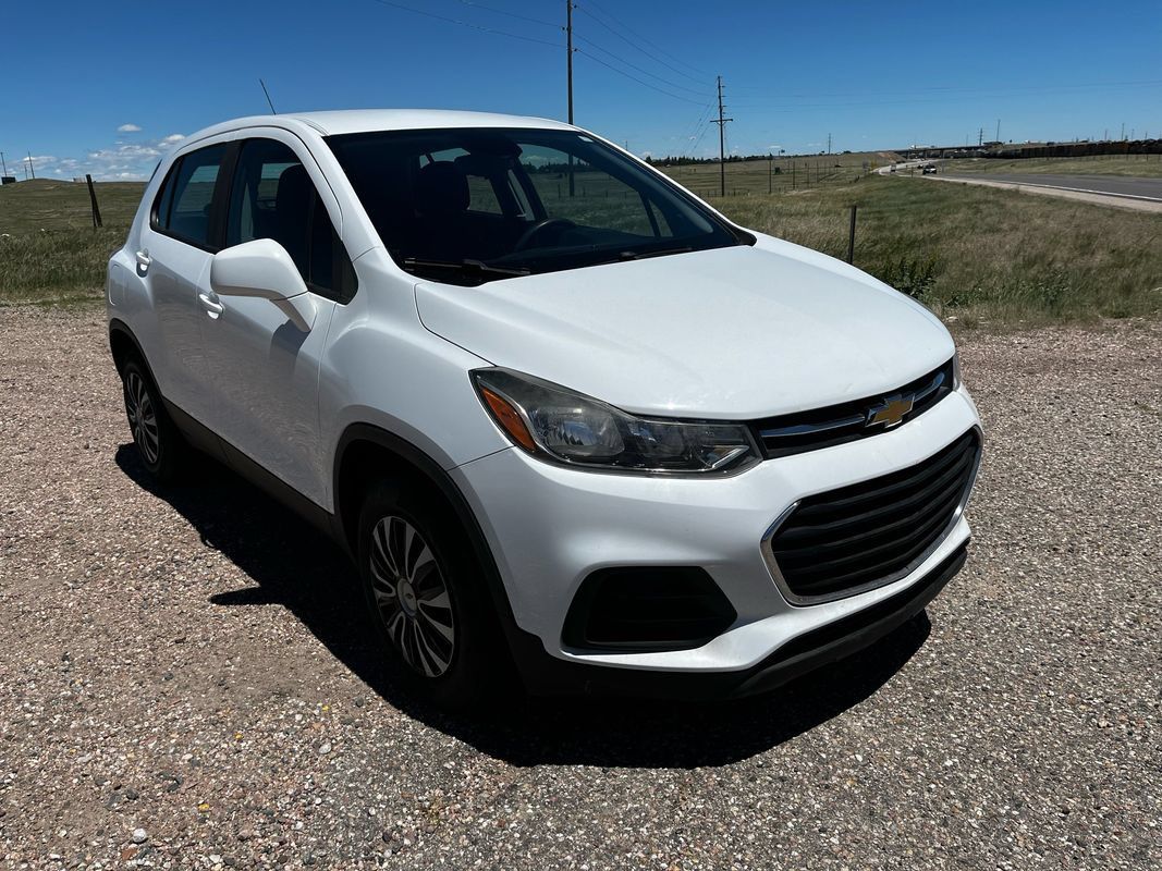 Used 2017 Chevrolet Trax LS FWD image 7