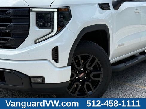 Used 2026 GMC Sierra 1500 Elevation w/ Elevation Select Package AWD/4WD image 3