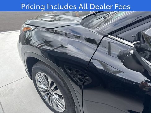 New 2026 Toyota Highlander Platinum AWD/4WD image 8