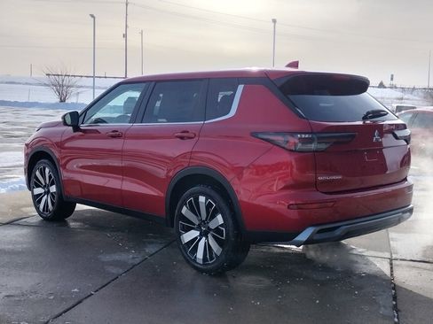 New 2026 Mitsubishi Outlander SE image 19