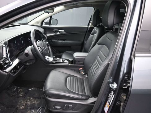 Certified 2025 Kia Sportage SX image 19