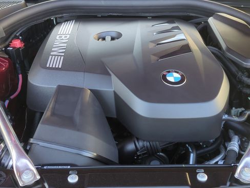Used 2026 BMW 530i w/ M Sport Package RWD image 34