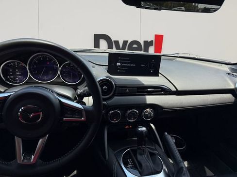 Used 2024 MAZDA MX-5 Miata Grand Touring RWD image 16