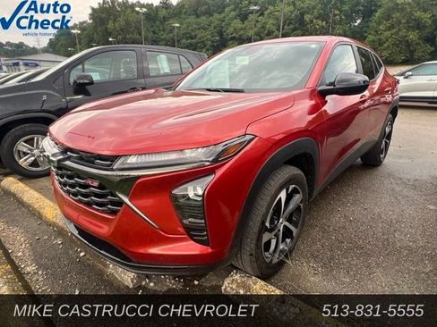 Used 2024 Chevrolet Trax RS w/ Driver Confidence Package FWD image 1