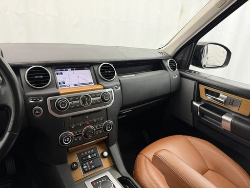Used 2016 Land Rover LR4 HSE LUX AWD/4WD image 22