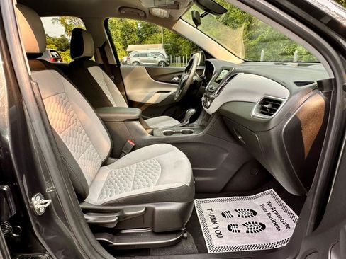 Used 2019 Chevrolet Equinox LT FWD image 10