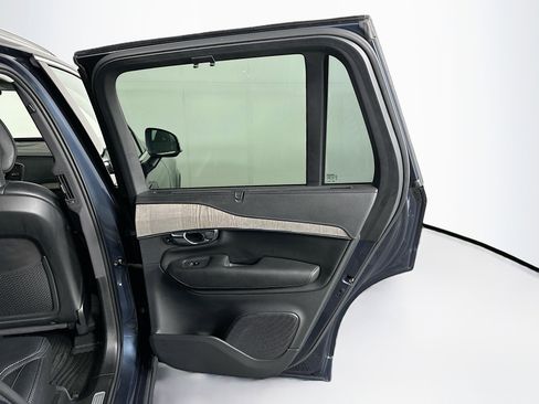 Used 2022 Volvo XC90 T6 Inscription w/ Climate Package image 33