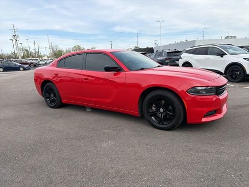 Used 2023 Dodge Charger SXT image 2