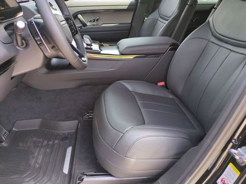 New 2026 Land Rover Range Rover Sport Dynamic SE AWD/4WD image 12
