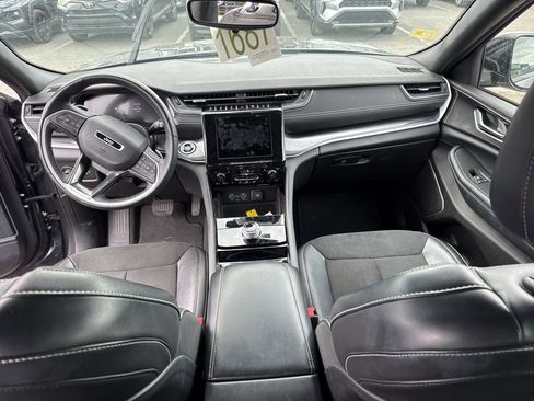 Used 2022 Jeep Grand Cherokee Altitude image 17