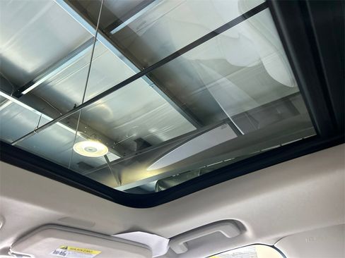 Certified 2024 Volvo XC90 B6 Plus w/ Protection Package Premier image 28