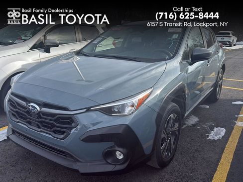 Used 2024 Subaru Crosstrek 2.0i Premium image 1