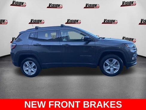 Used 2022 Jeep Compass Latitude w/ Convenience Group AWD/4WD image 4