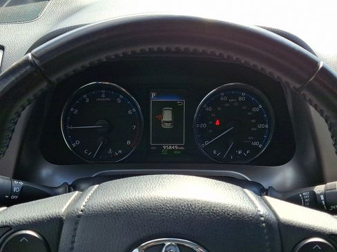 Used 2018 Toyota RAV4 Limited w/ All Weather Liner Package image 22