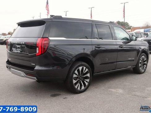 New 2025 Ford Expedition Max Platinum w/ Driver's Package image 5