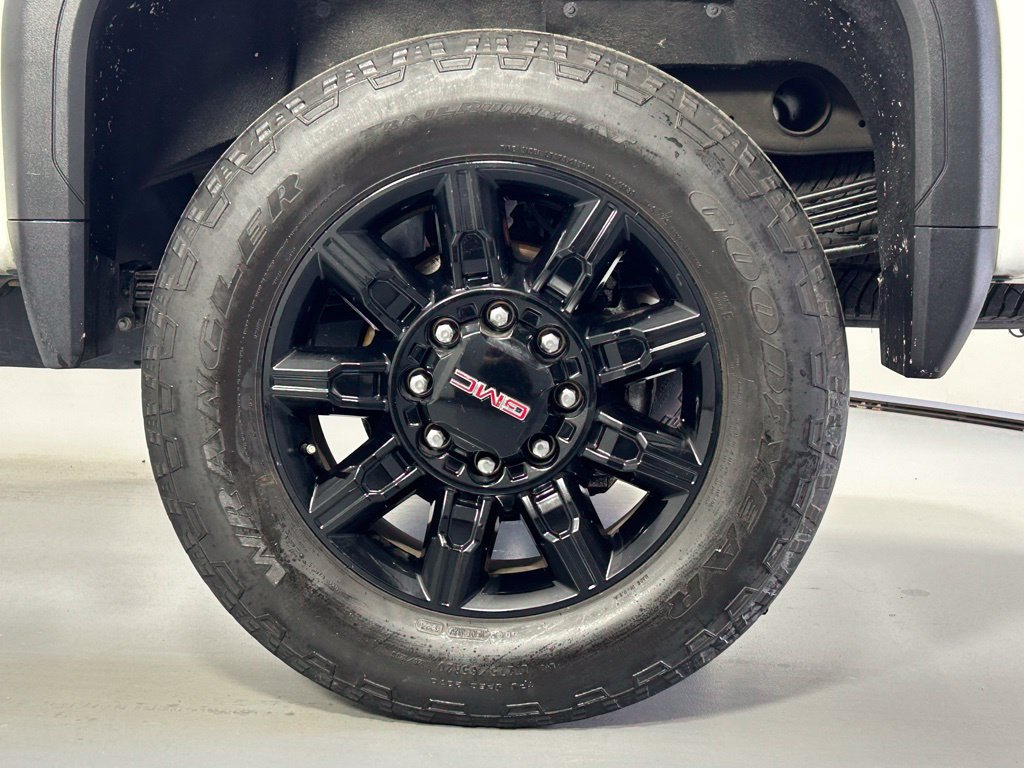 Used 2024 GMC Sierra 2500 AT4 w/ AT4 Premium Plus Package AWD/4WD image 38