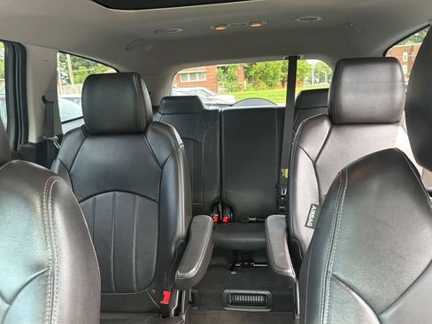 Used 2017 Buick Enclave Premium AWD/4WD image 12