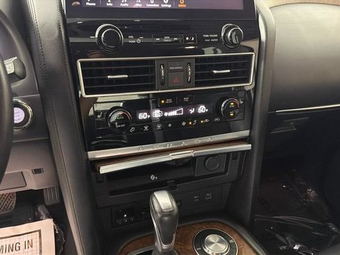 Used 2023 Nissan Armada SL w/ Captain's Chairs Package RWD image 22