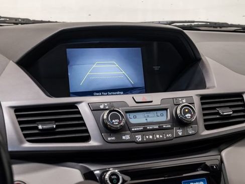 Used 2014 Honda Odyssey EX-L image 17