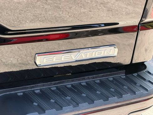 Used 2023 GMC Sierra 1500 Elevation w/ Elevation Premium Package AWD/4WD image 10