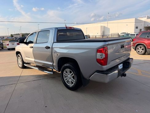 Used 2017 Toyota Tundra SR5 RWD image 6
