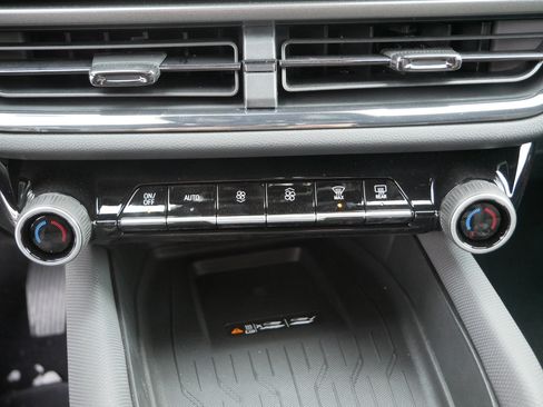 New 2026 Chevrolet Equinox EV RS image 8