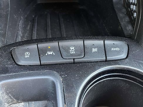 Used 2023 Chevrolet TrailBlazer LT AWD/4WD image 30