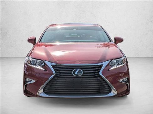 Used 2018 Lexus ES 350 image 2