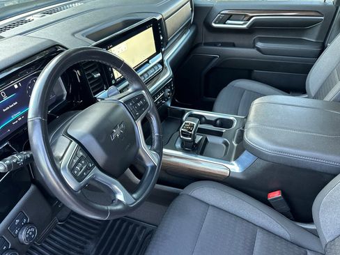 Used 2023 Chevrolet Silverado 1500 RST image 7