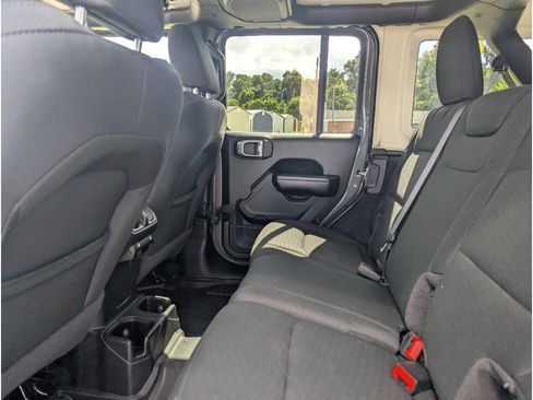 Used 2020 Jeep Wrangler Unlimited Sport AWD/4WD image 13