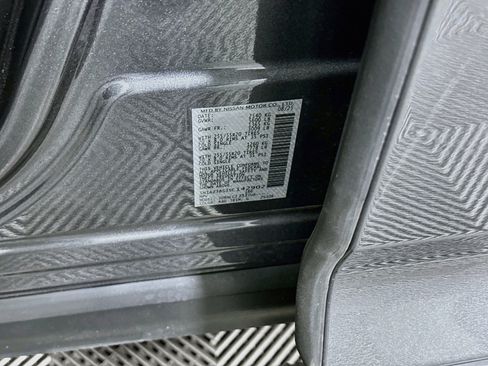 Used 2025 Nissan Murano SV AWD/4WD image 12