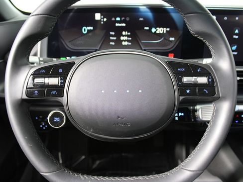 Used 2024 Hyundai Ioniq 6 SE RWD image 12