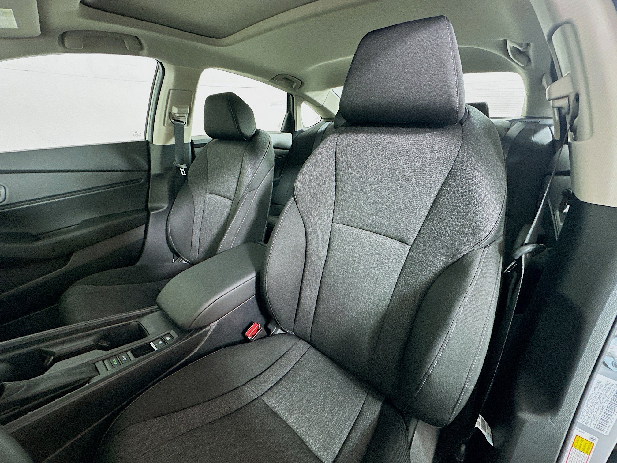 Certified 2025 Honda Accord SE image 20
