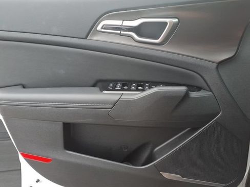 Used 2025 Kia Sportage EX w/ Premium Package FWD image 14