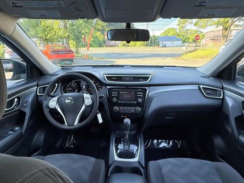 Used 2016 Nissan Rogue S AWD/4WD image 18