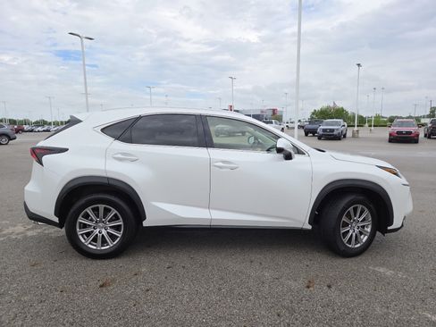 Used 2016 Lexus NX 200t FWD image 17