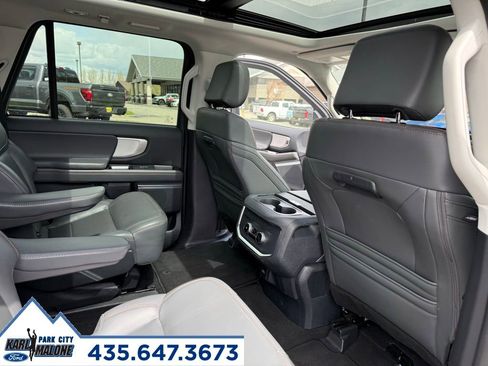 Used 2025 Ford Expedition Max Active AWD/4WD image 40