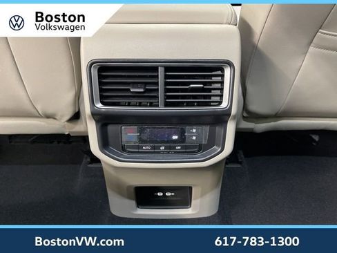 New 2026 Volkswagen Atlas SE image 28