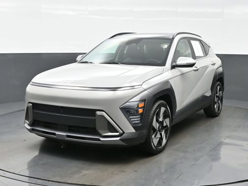 Used 2024 Hyundai Kona Limited FWD image 1