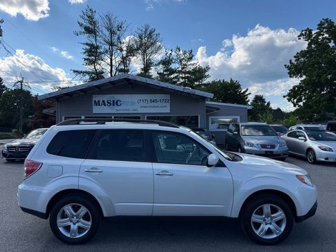 Used 2010 Subaru Forester 2.5X Premium AWD/4WD image 3