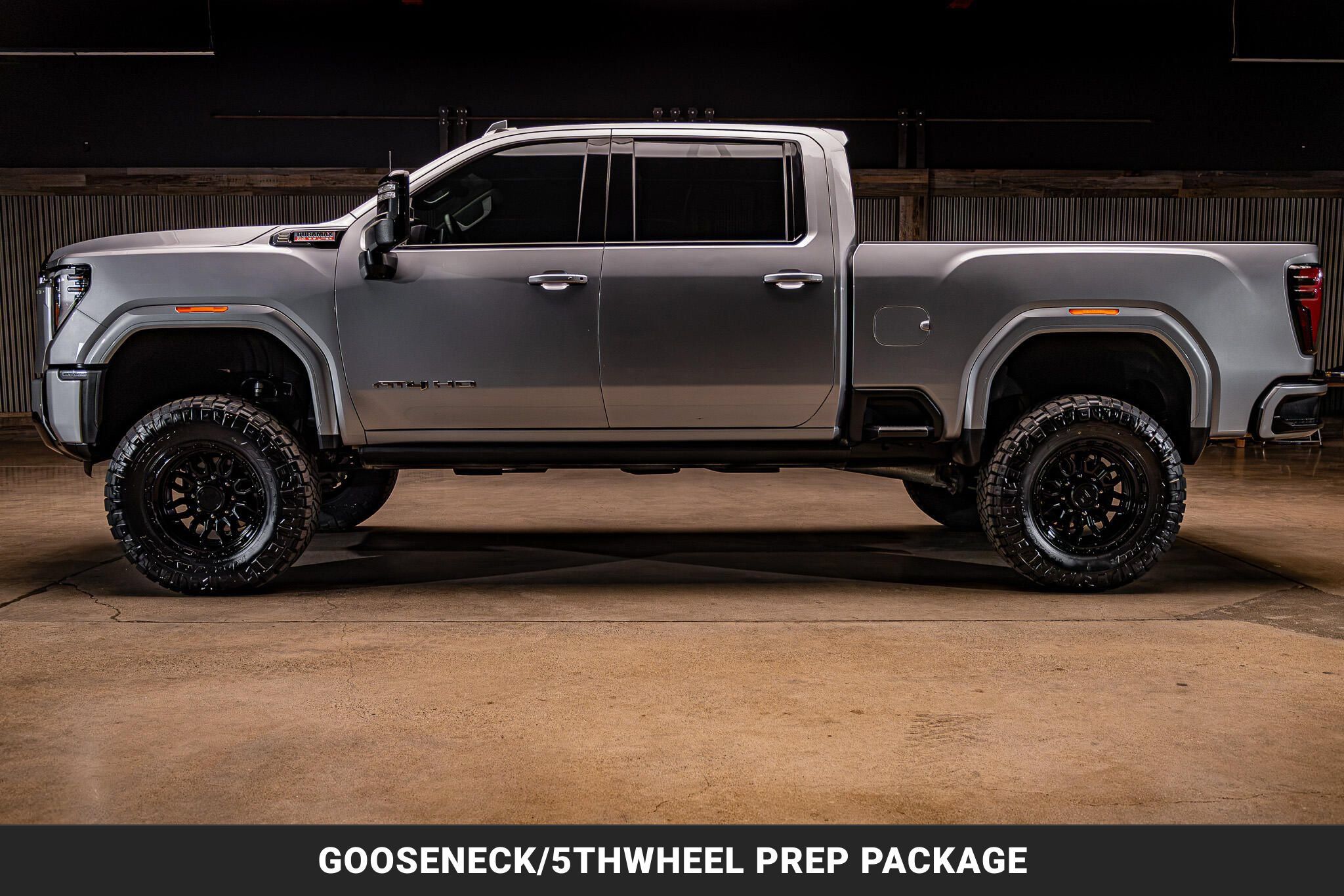 Used 2026 GMC Sierra 2500 AT4 w/ AT4 Premium Plus Package AWD/4WD image 6