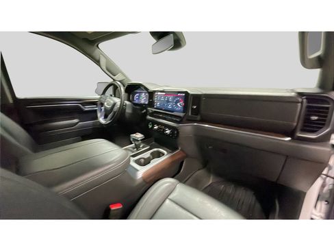 Used 2023 GMC Sierra 1500 SLT w/ SLT Premium Package image 16