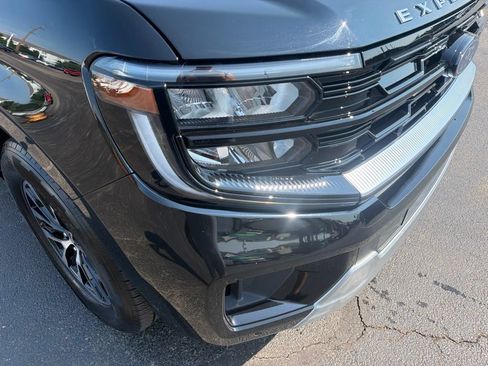 Used 2025 Ford Expedition Platinum AWD/4WD image 14