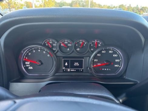 Used 2023 Chevrolet Silverado 1500 Custom image 21