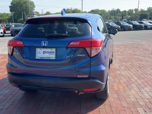 Used 2017 Honda HR-V EX image 2