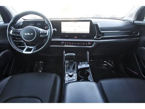 Used 2023 Kia Sportage EX FWD image 12