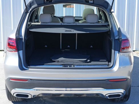 Used 2021 Mercedes-Benz GLC 300 GLC 300 w/ Premium Package image 9