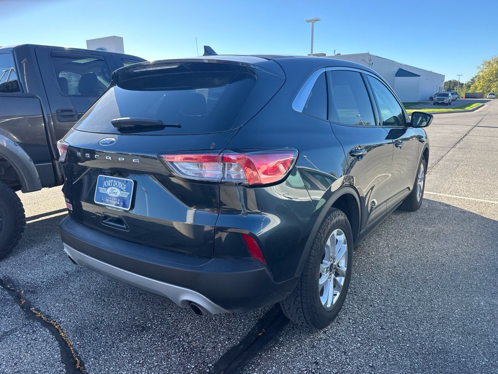 Used 2022 Ford Escape SE FWD image 5