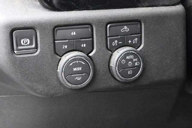 Used 2025 Chevrolet Silverado 2500 LT w/ Convenience Package AWD/4WD image 10