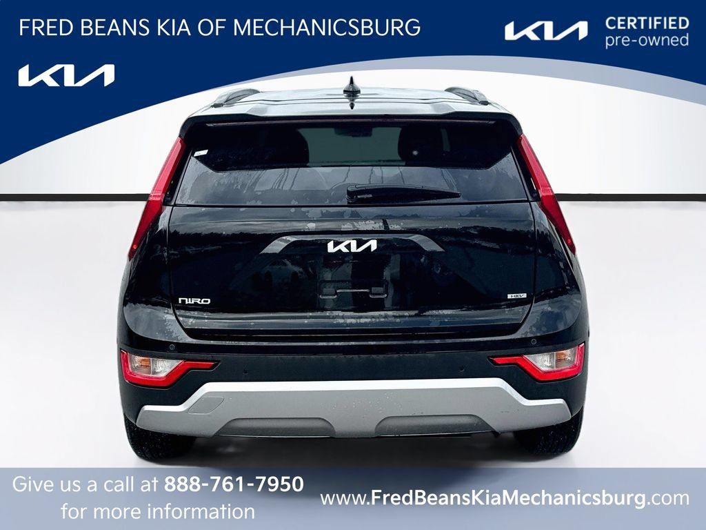 Certified 2023 Kia Niro EX FWD image 6